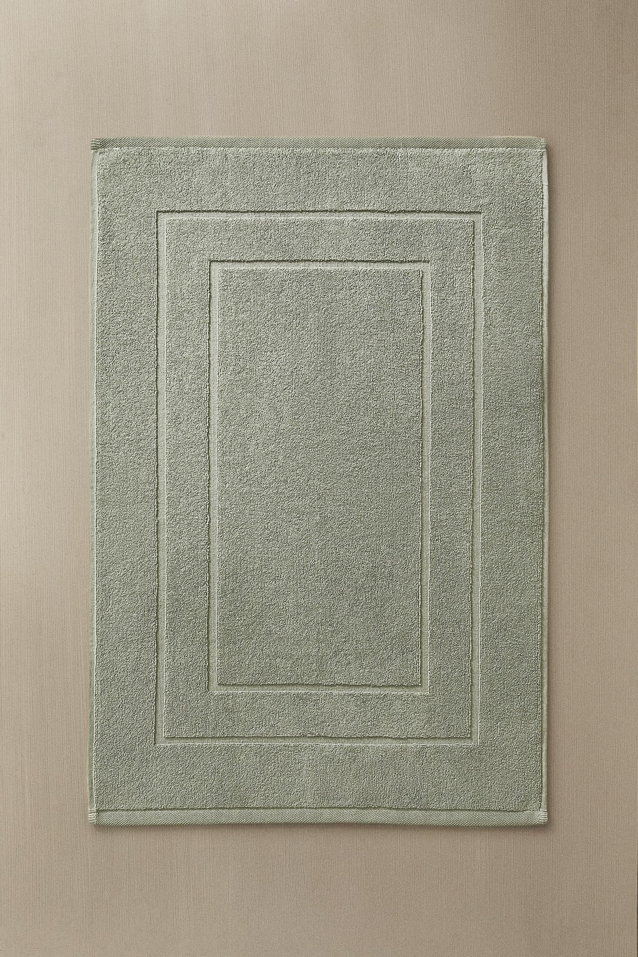 NON-SLIP COTTON BATH MAT
